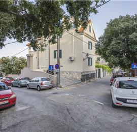 4-5 bedroom villa with Split City and Sea Views sleeps 8-10